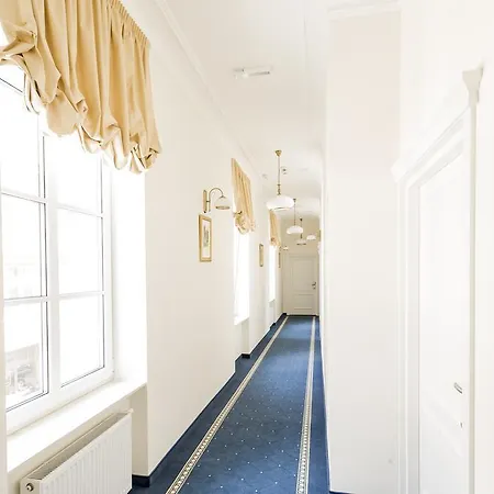 Boutique Brajt Πανσιόν 3*