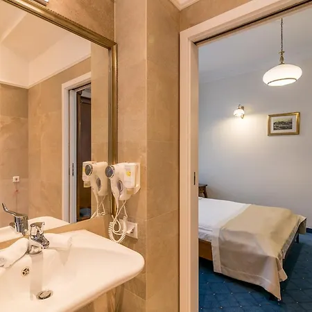 Boutique Brajt 3*